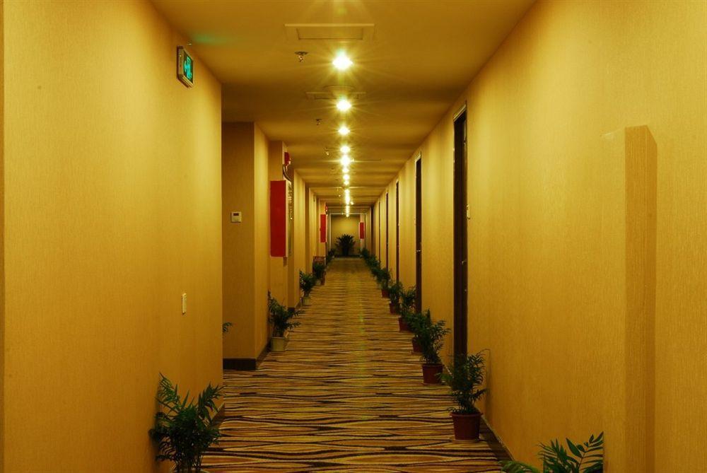 Super 8 Xian Xidajie Hotell Eksteriør bilde